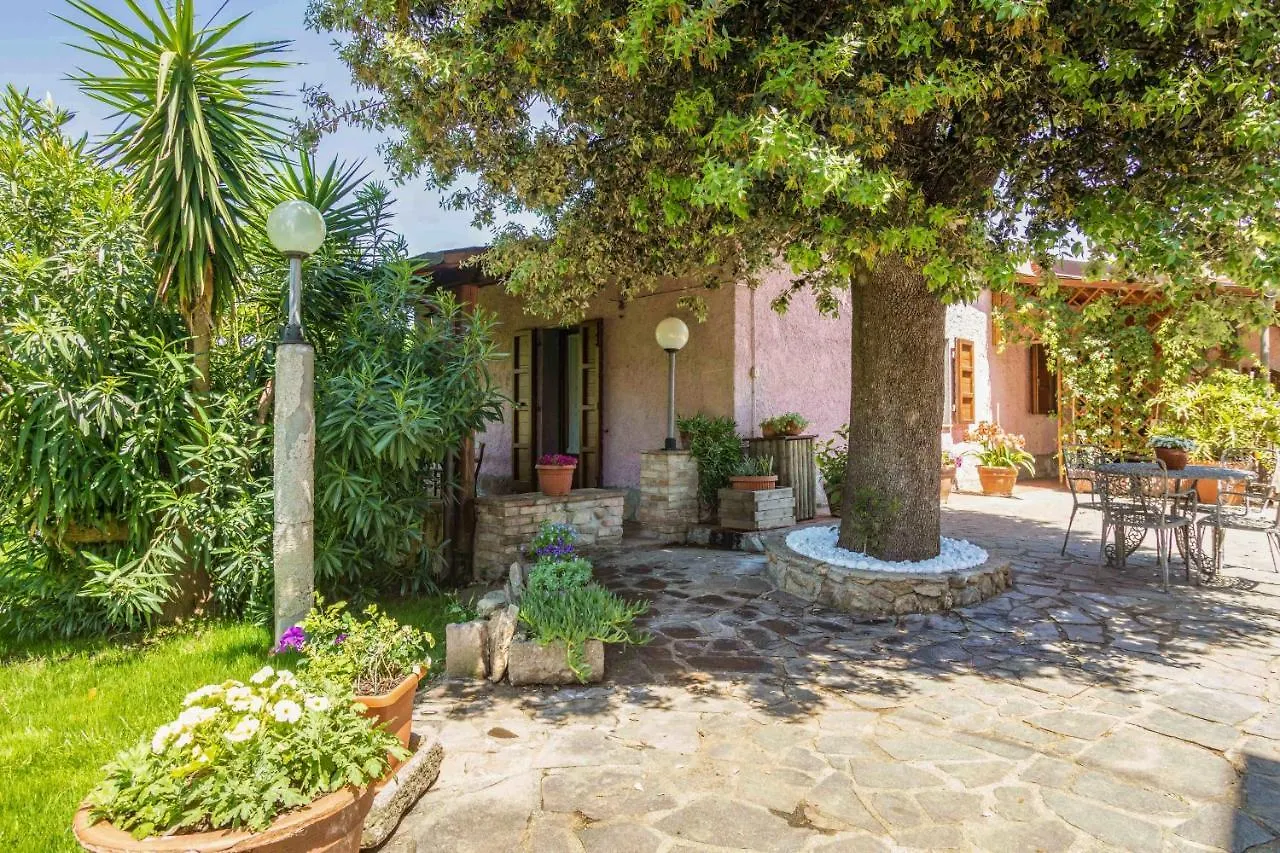Hostly - Country House Donoratico - Only For Families Casa vacanze
