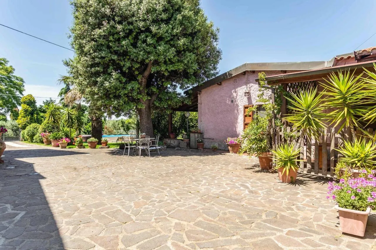 Hostly - Country House Donoratico - Only For Families Italia